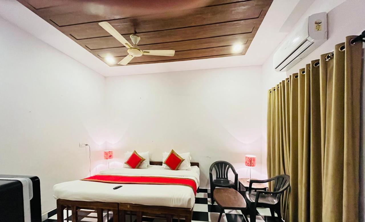 Red Sea Beach Resort Anjuna Exterior foto