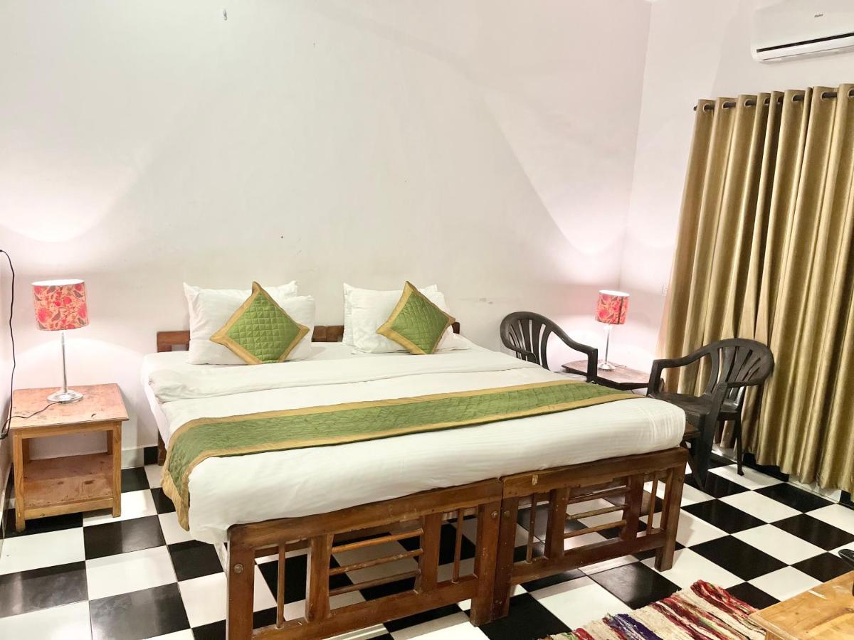 Red Sea Beach Resort Anjuna Exterior foto