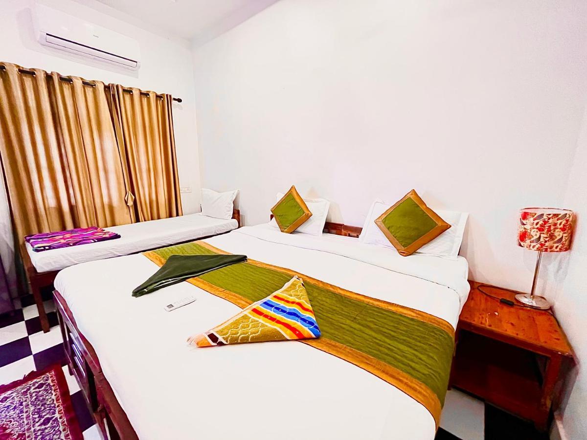 Red Sea Beach Resort Anjuna Exterior foto