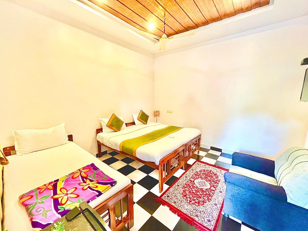 Red Sea Beach Resort Anjuna Exterior foto