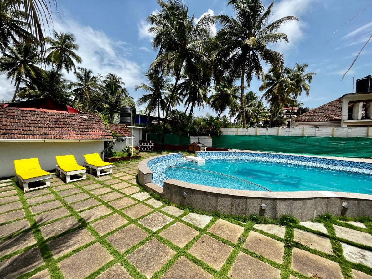 Red Sea Beach Resort Anjuna Exterior foto