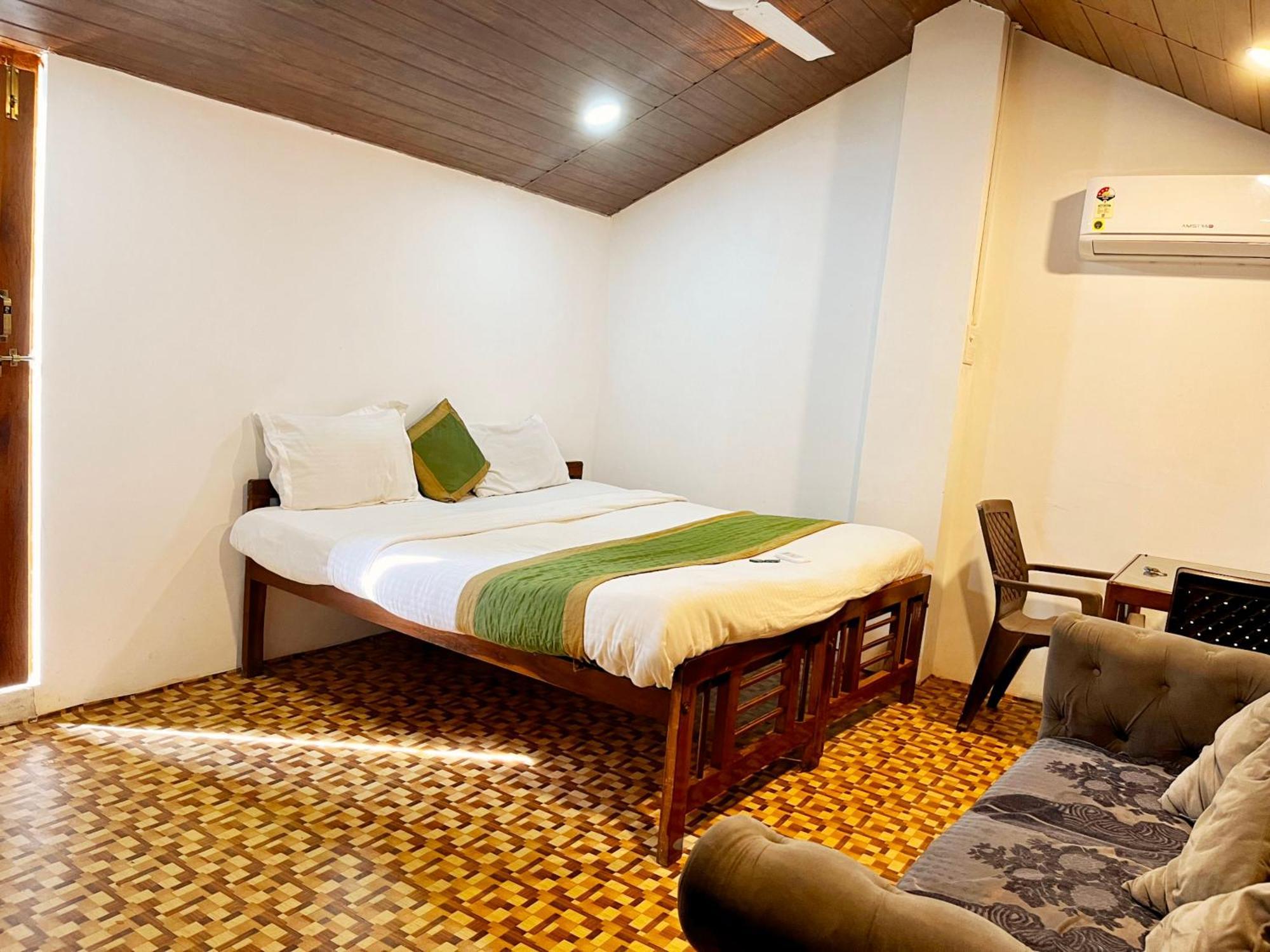 Red Sea Beach Resort Anjuna Exterior foto